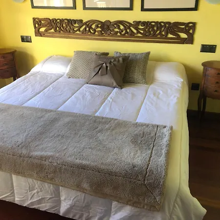 アパート Monterodiles